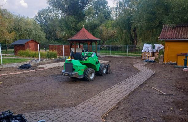 Földmunkák a kertben