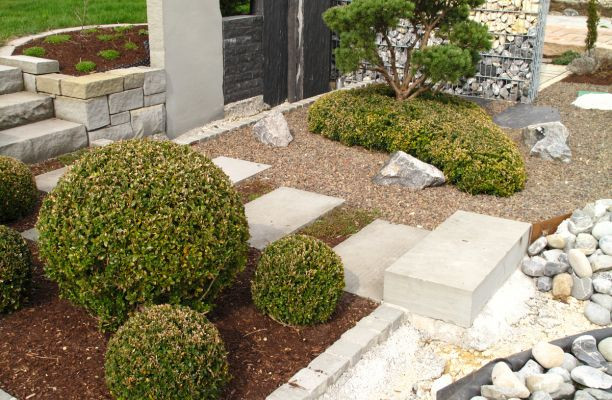 Igényesen megtervezett modern kertrészlet