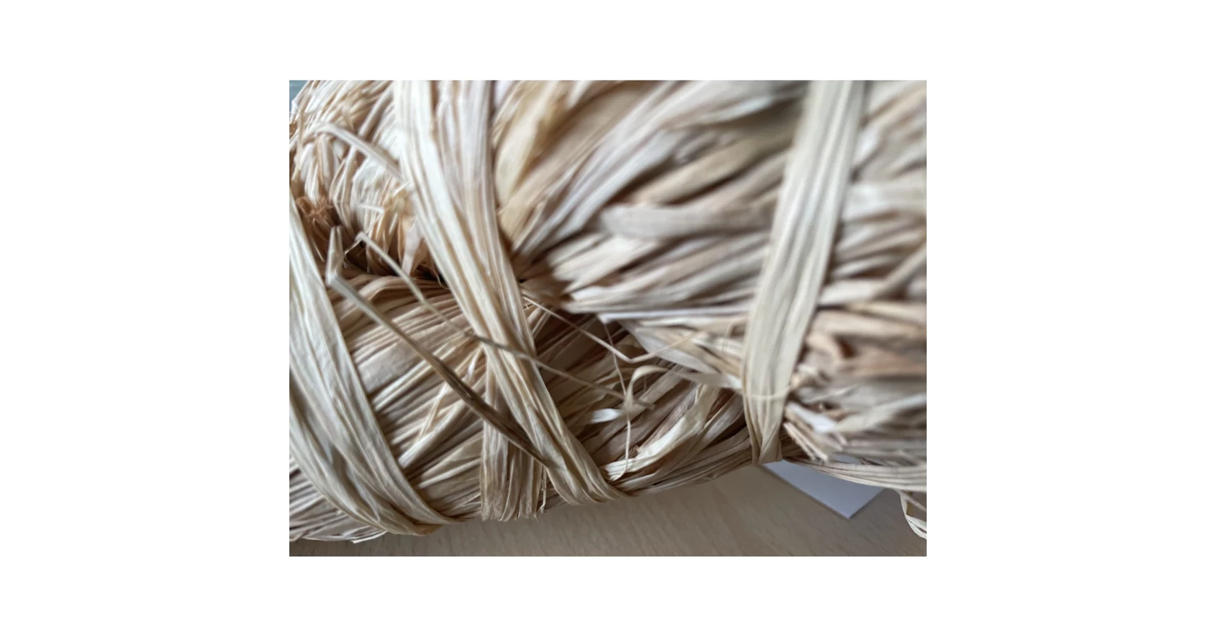 Natúr raffia zsineg 130 cm, 500 g - Gardencentrum.hu