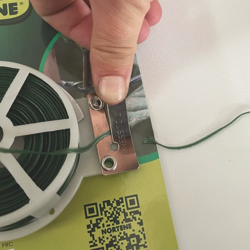 Az AP-FIX erősített műanyag kötöző vágórendszere.