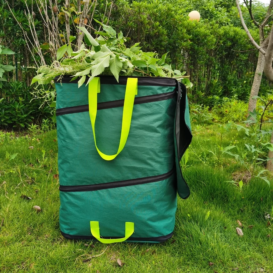 Pop Up Square négyzet alakú lombgyűjtő zsák használata a kertben.